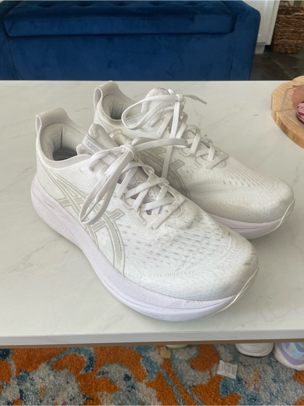 ASICS gel nimbus white worn once - bought the wrong size for me - Picture 3 of 6